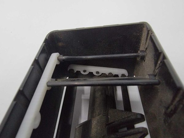 1989 - 1992 Mitsubishi Mirage, Dodge Colt, Eagle Summit HVAC register connecting brackets